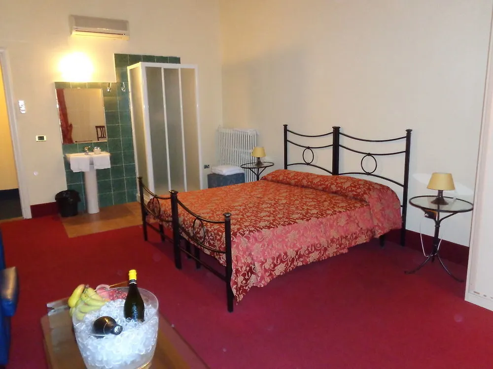 San Frediano Mansion Hotel Florence 2*,